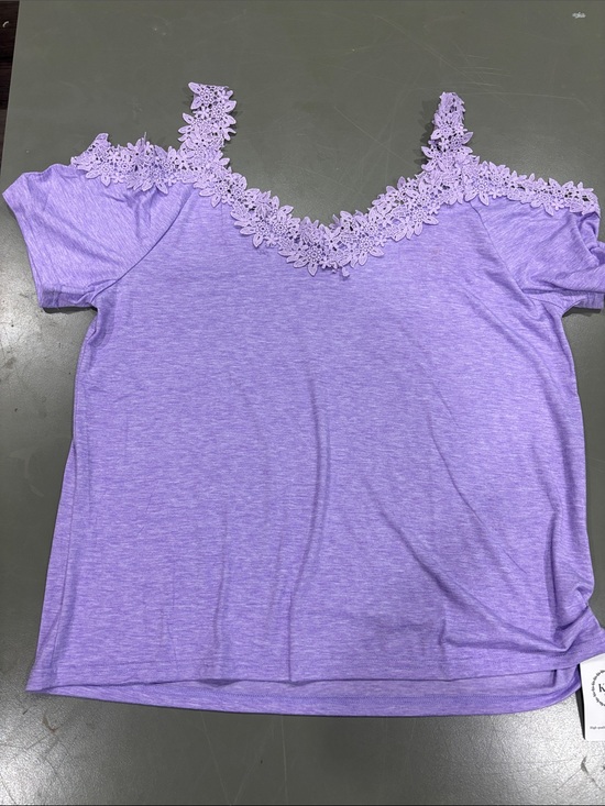 KKG Tops - NWTLavender Lace-Trim Cold-Shoulder Blouse - Women